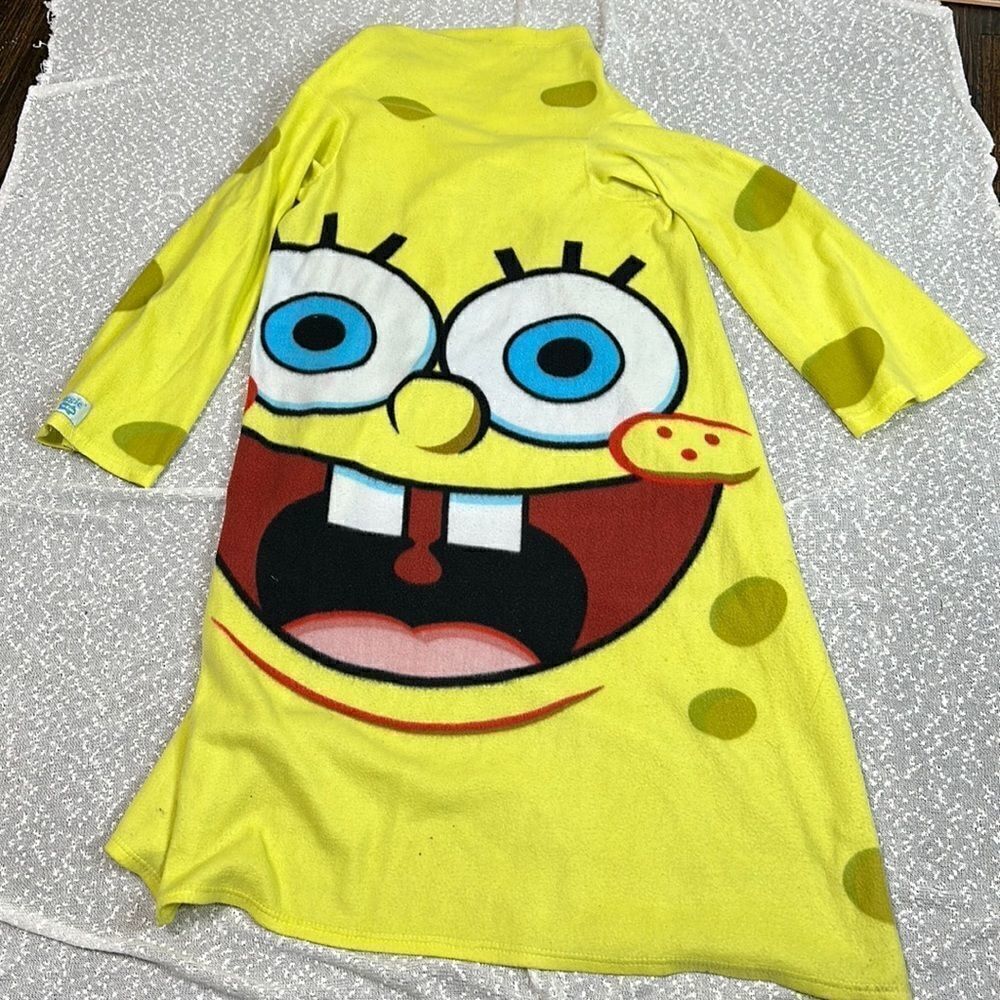𝅺SPONGEBOB Snuggie Wearable Blanket with Arms FOR KIDS